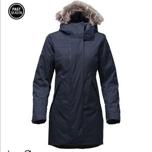 The North Face Waterproof Parka Size XL